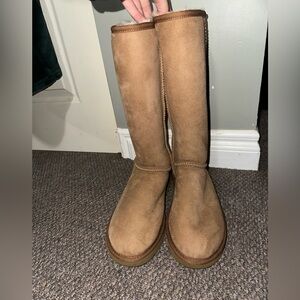 UGG Tan Winter Boots for Cozy Comfort